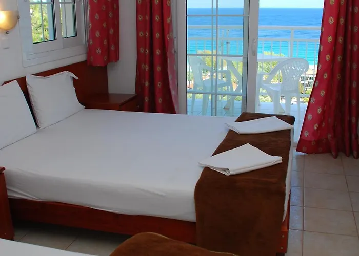 Smaragdi Hotel Chrysi Ammoudia